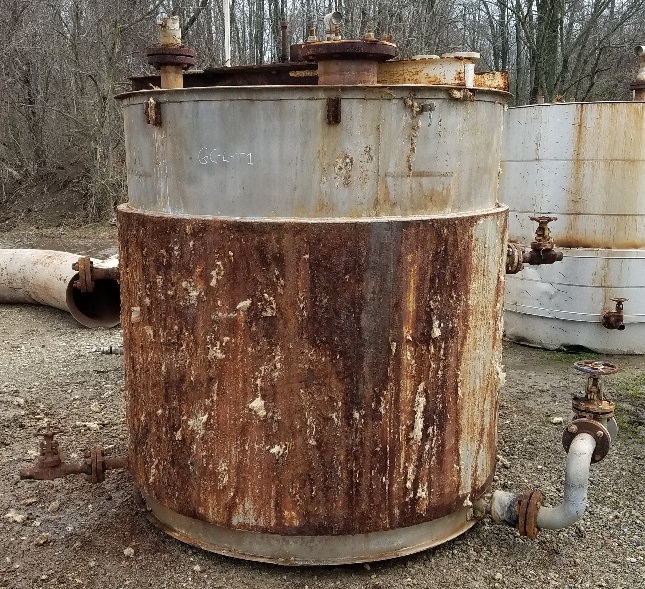 used 700 Gallon Stainless Steel Tank with jacket and mixer (missing drive). Approx 4'6
